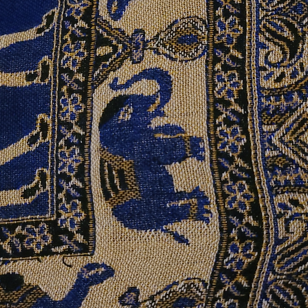 Scarf - Picture 2 of 4